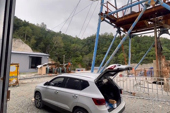 鄭州廣眾技術人員馬家溝鐵礦安裝空壓機斷油綜合保護裝置