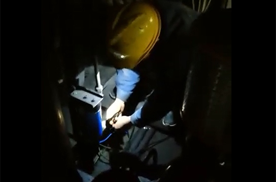 煤礦安裝廣眾空壓機斷油保護裝置的原因